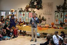 Herr Mack führte durch das Programm