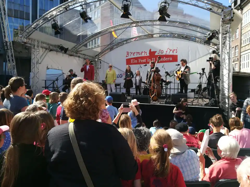 Auf der B&uuml;hne war auch immer etwas los