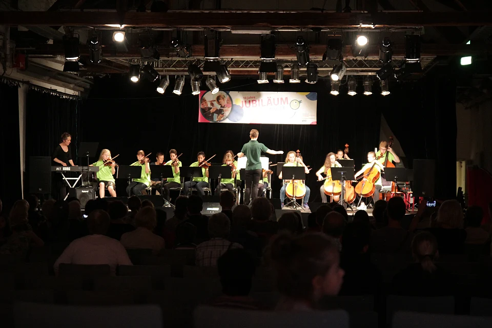 Auftritt der Grollander Orchesters