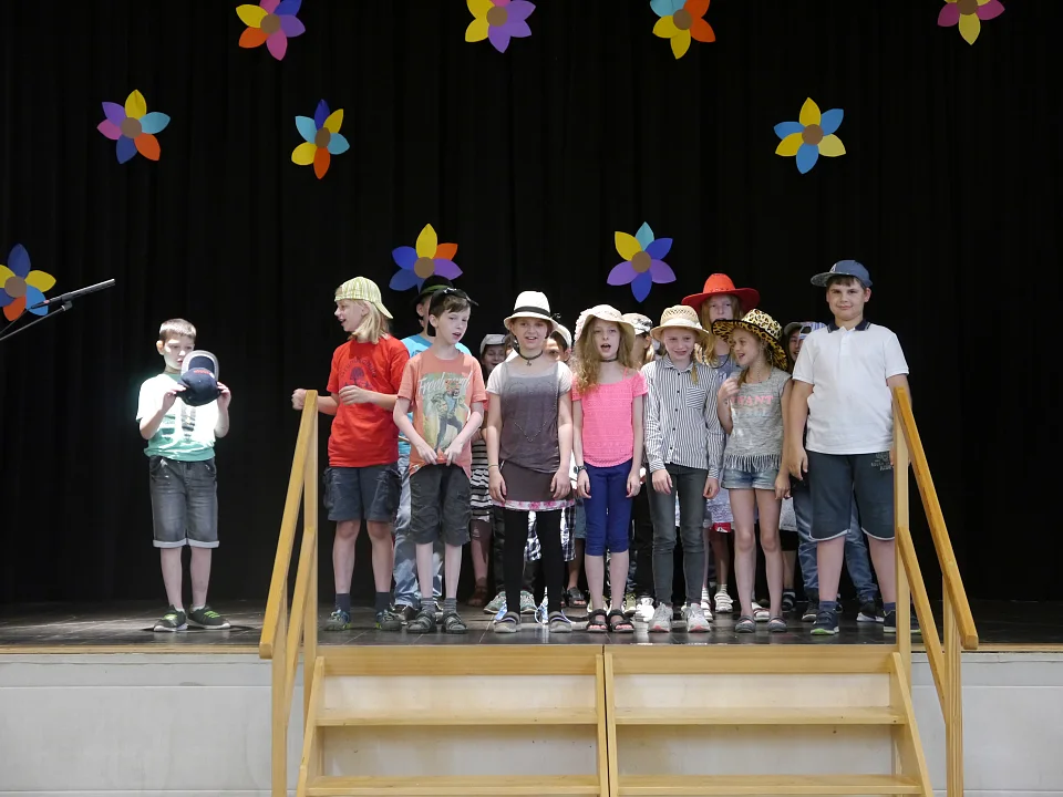 Die 4a verabschieden sich mit einem Rap