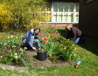 Alle waren fleißig im Garten