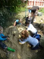 Der Sandhügel war ein Anziehungspunkt.